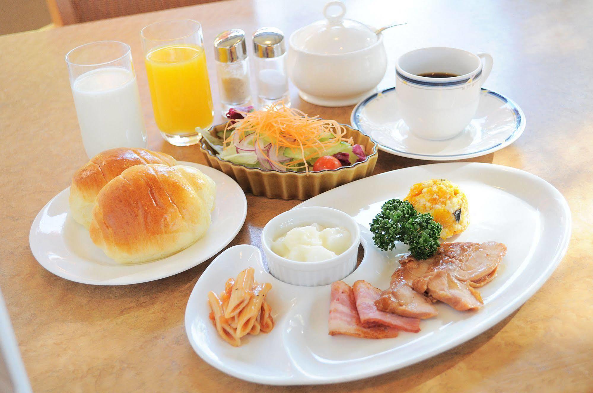 Sun Plaza Hotel 4*
