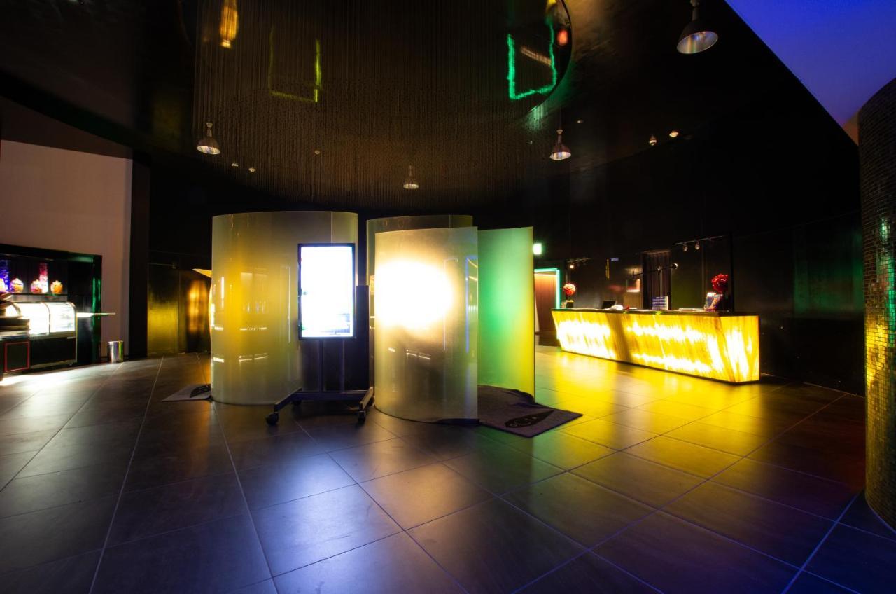 Love hotel Blue Octa (adults Only)