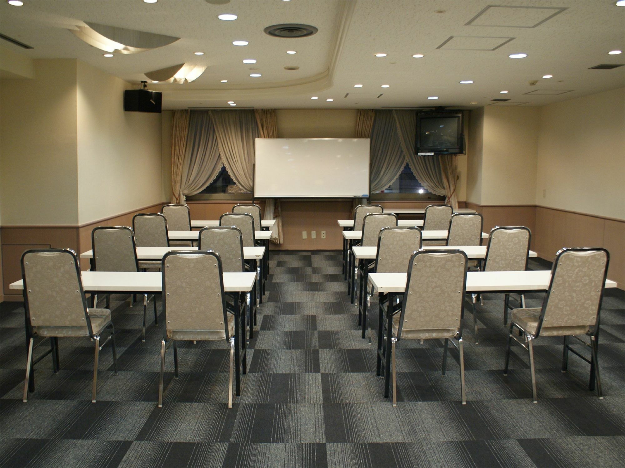 Livemax Budget 2* Sapporo