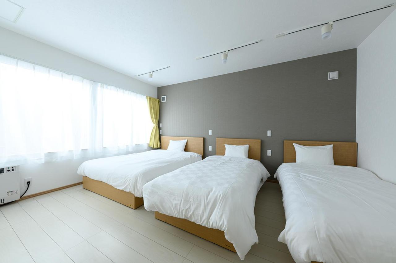 Sakura93 Aparthotel 3*