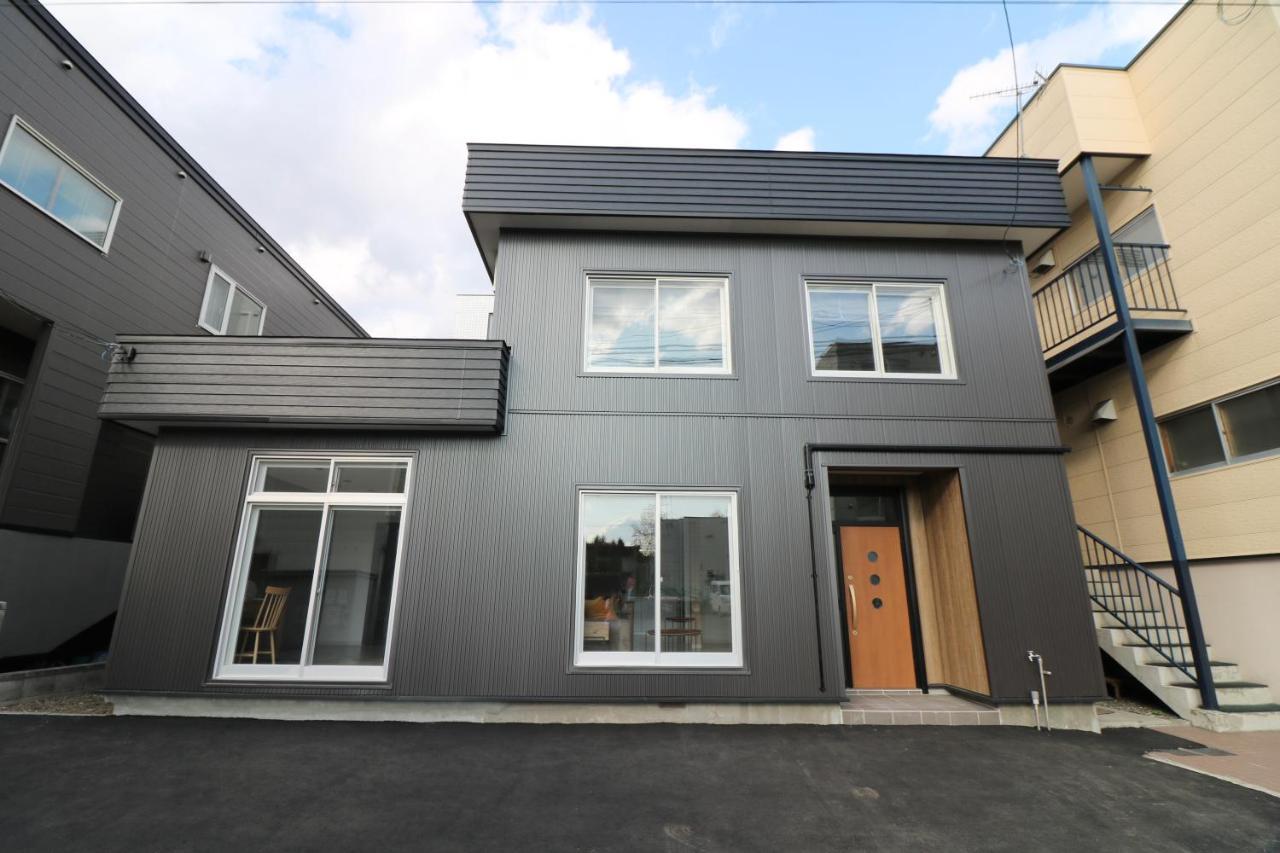 Taketo Sumikawa House Apartment