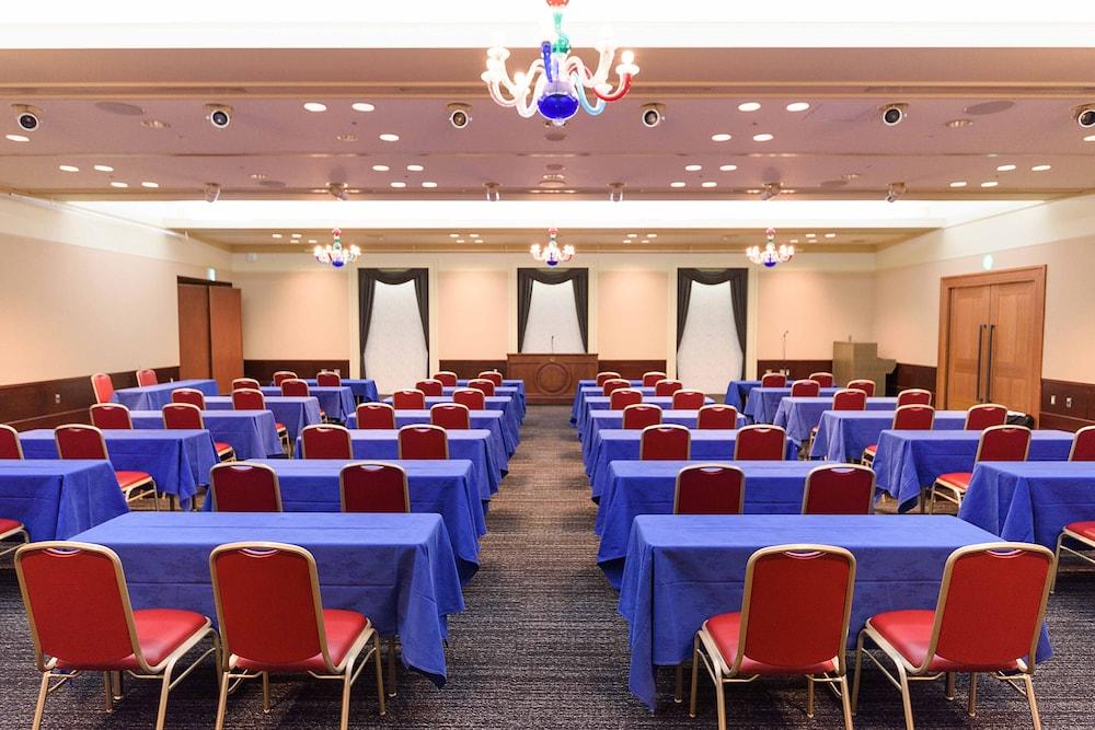 Hotel Lifort 4*