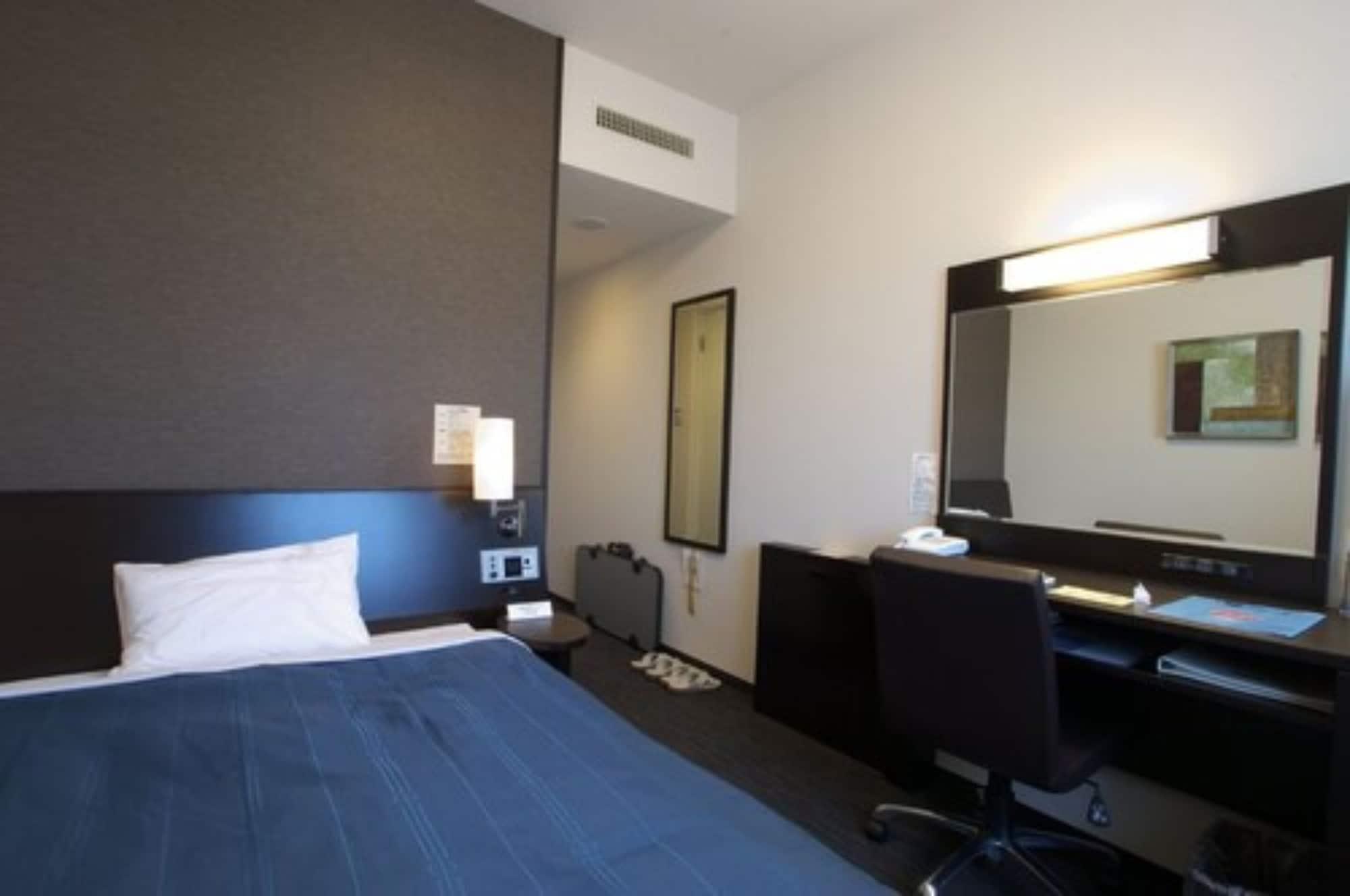 Hotel Route-inn Ekimae Kitaguchi 3*