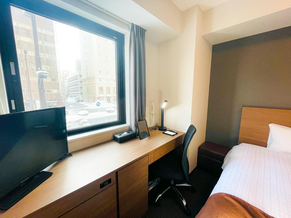 Hotel Smile Premium Susukino 3*