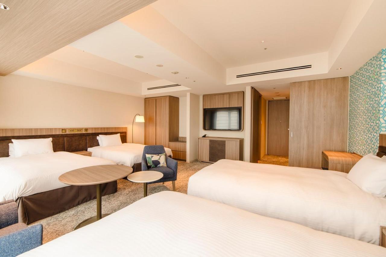 Emion Hotel