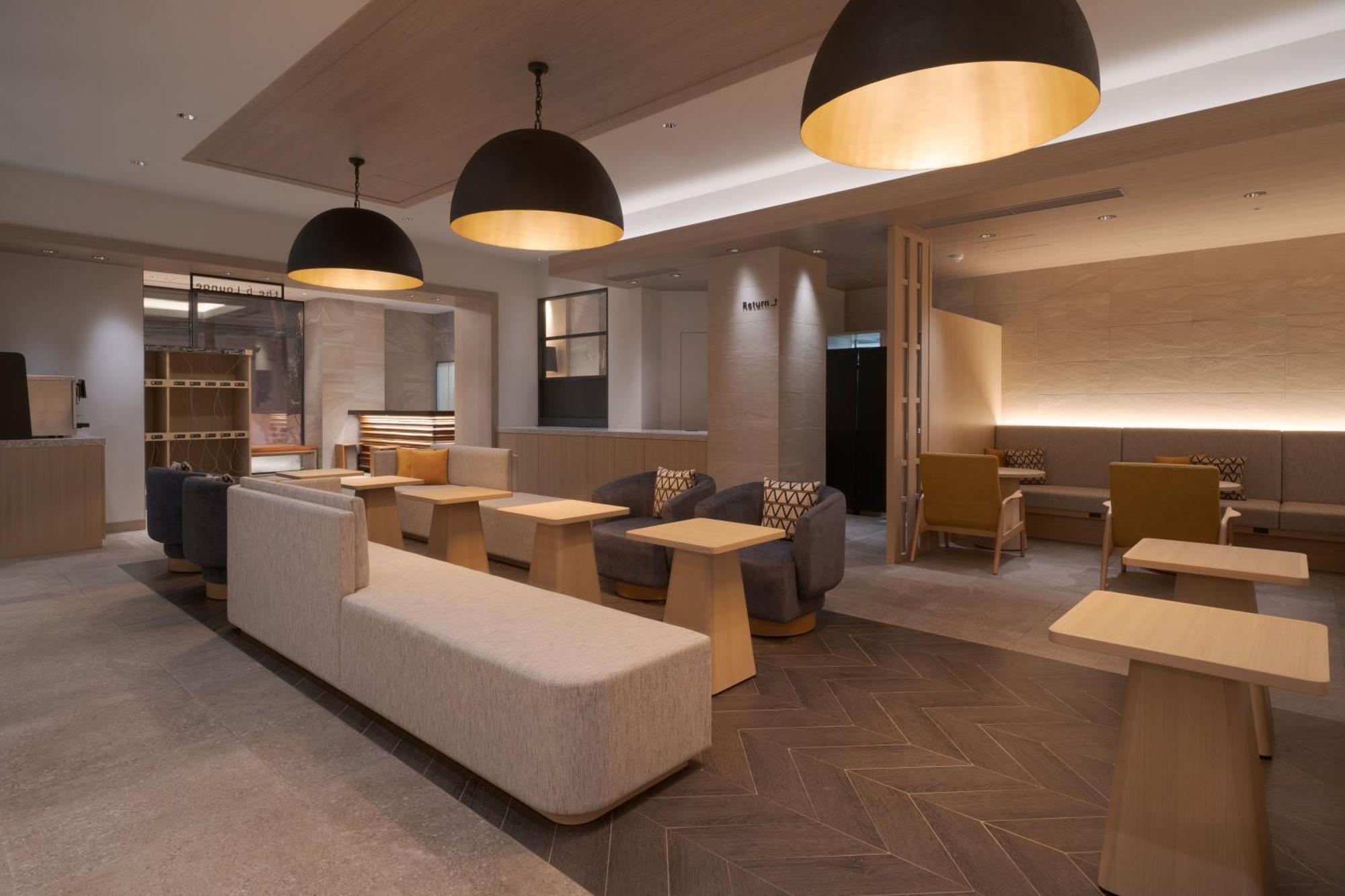 Hotel The B 3*