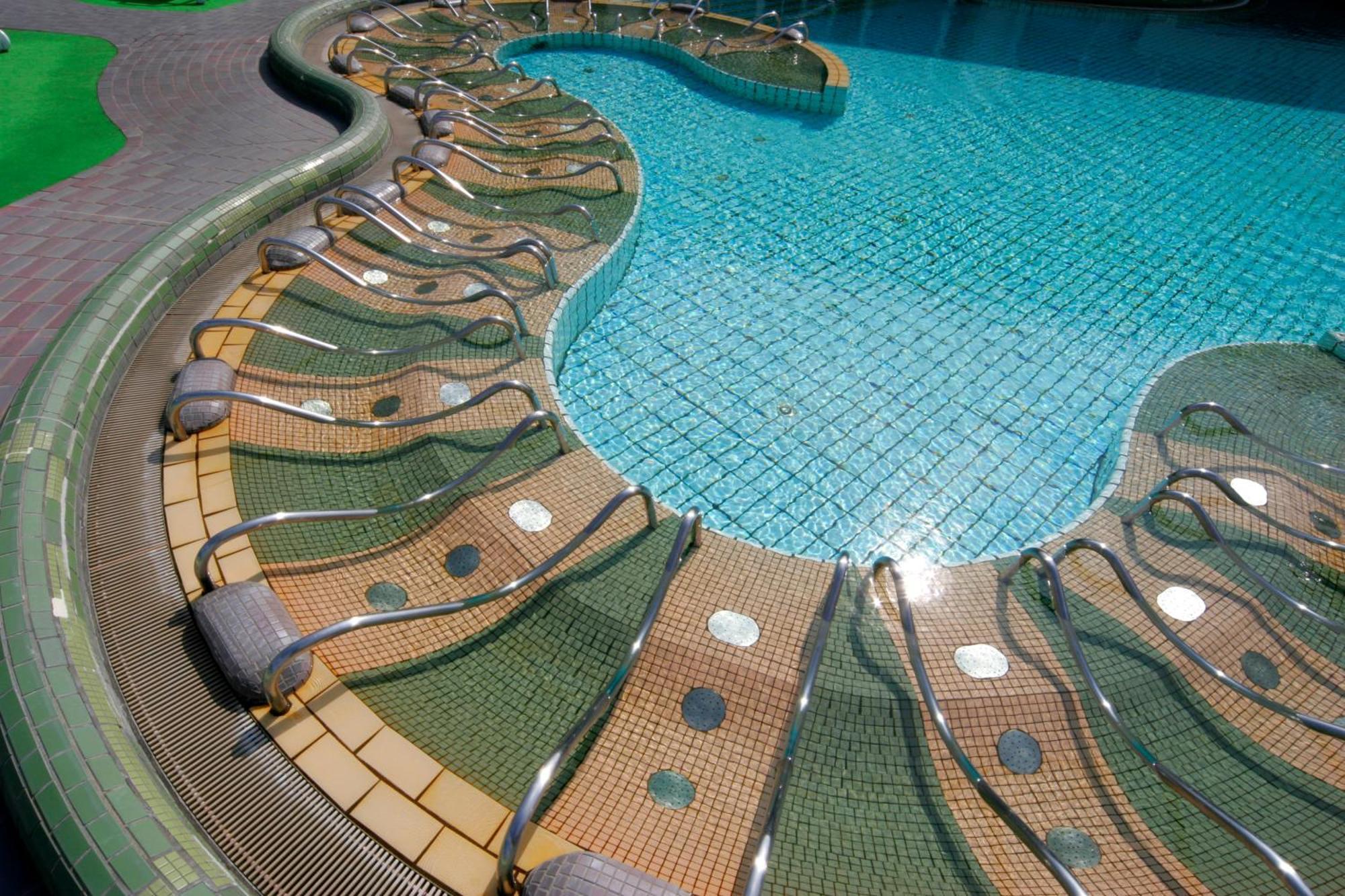 Hotel Chateraise Gateaux Kingdom &