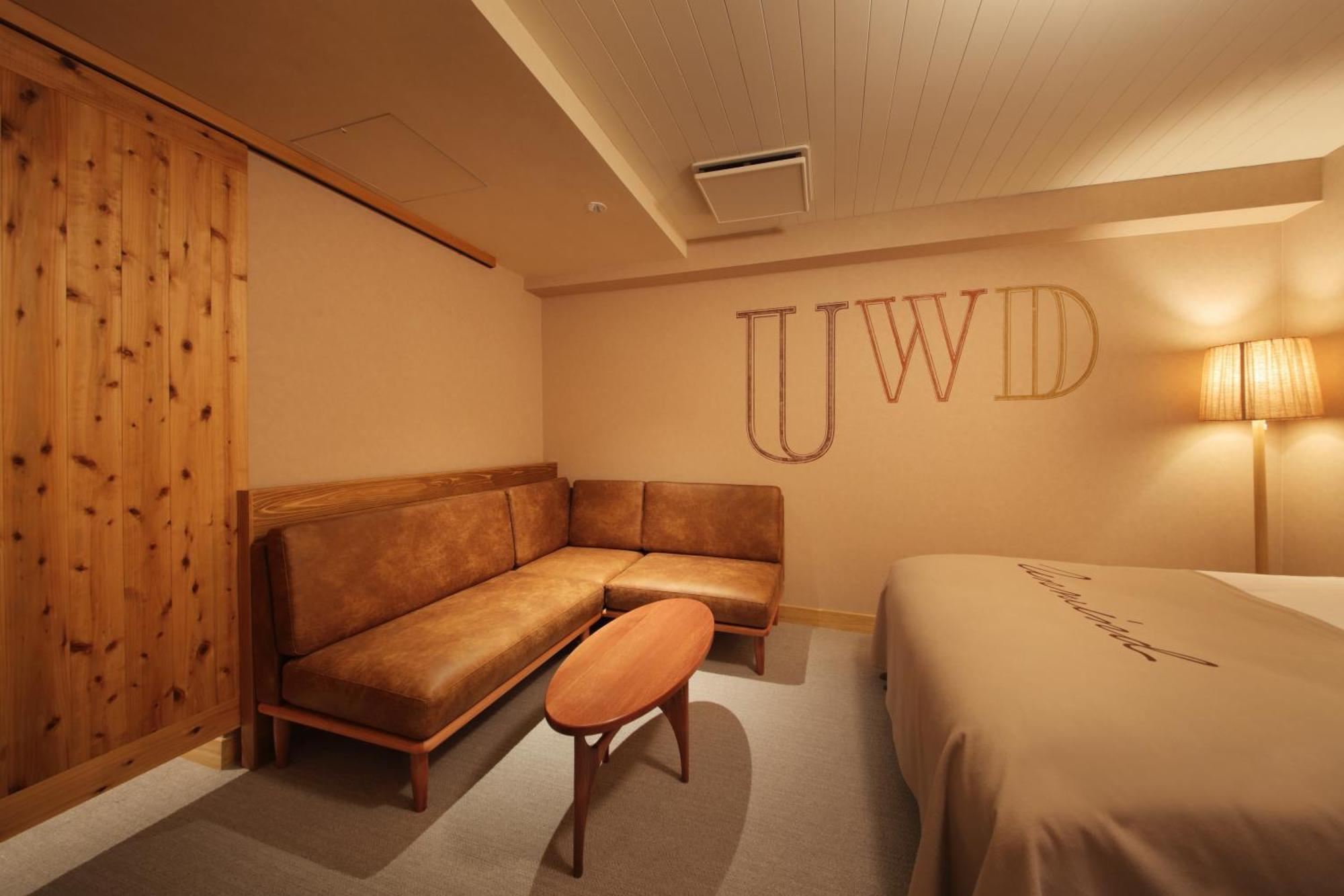 Hotel Unwind & Bar