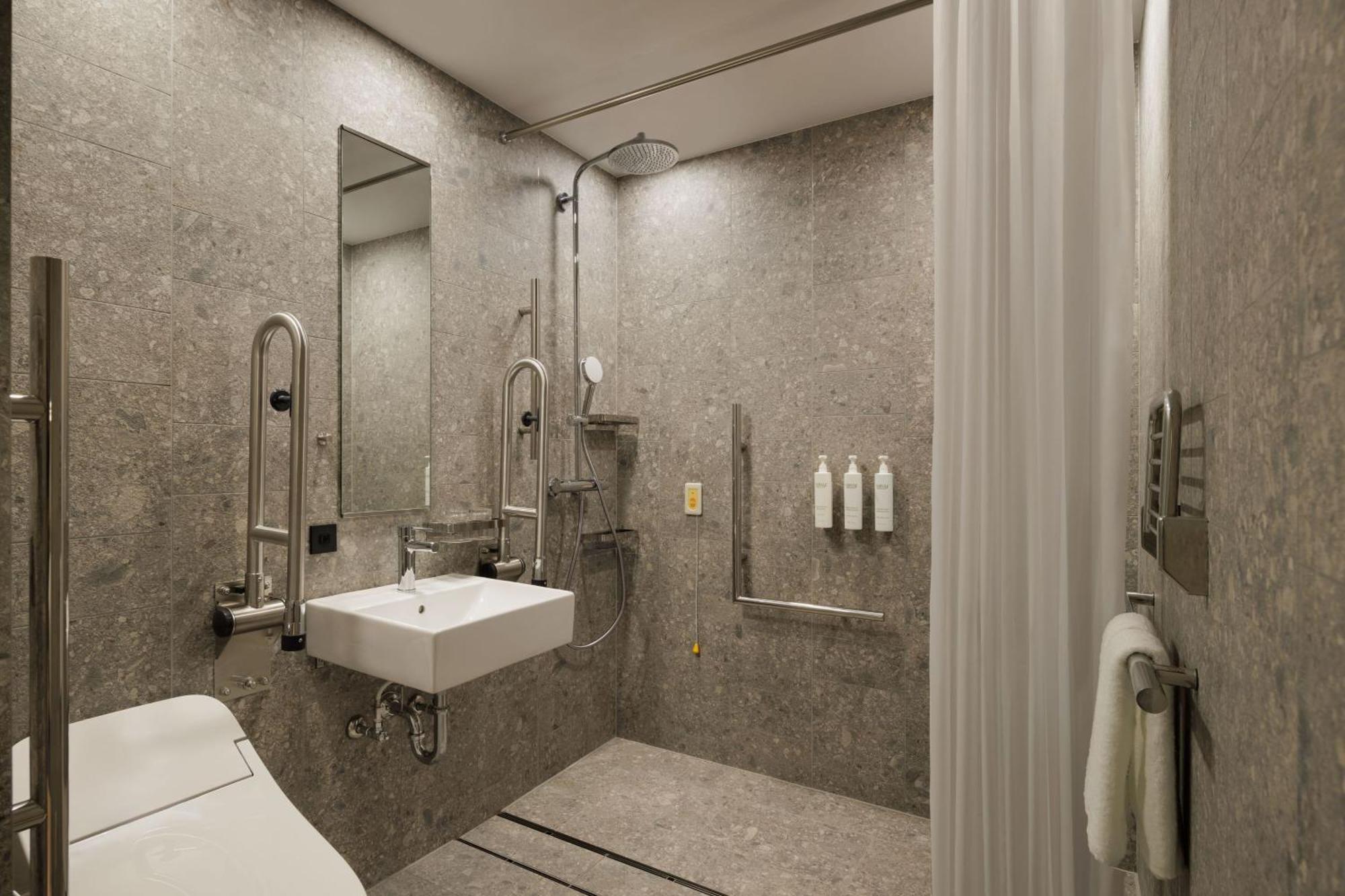 Courtyard By Marriott Hotel Sapporo