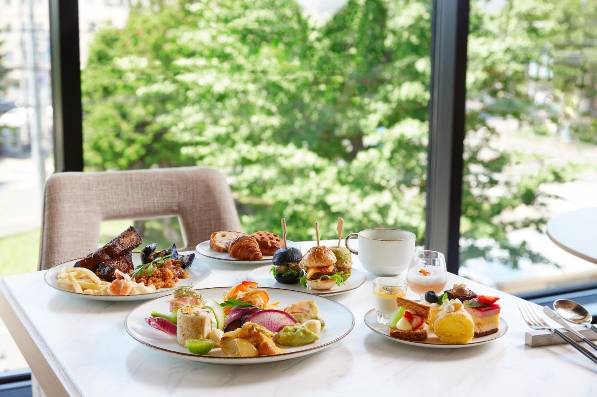 Courtyard By Marriott Hotel