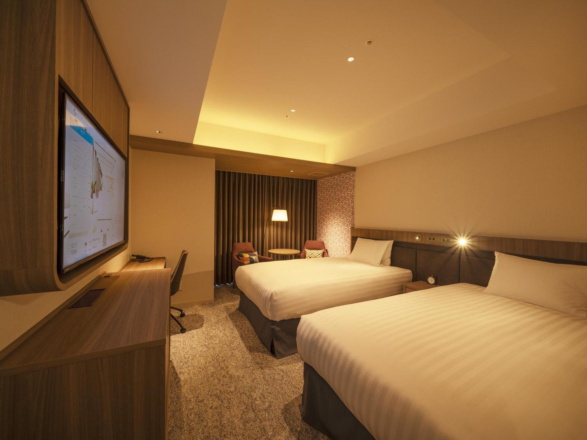 Emion Hotel